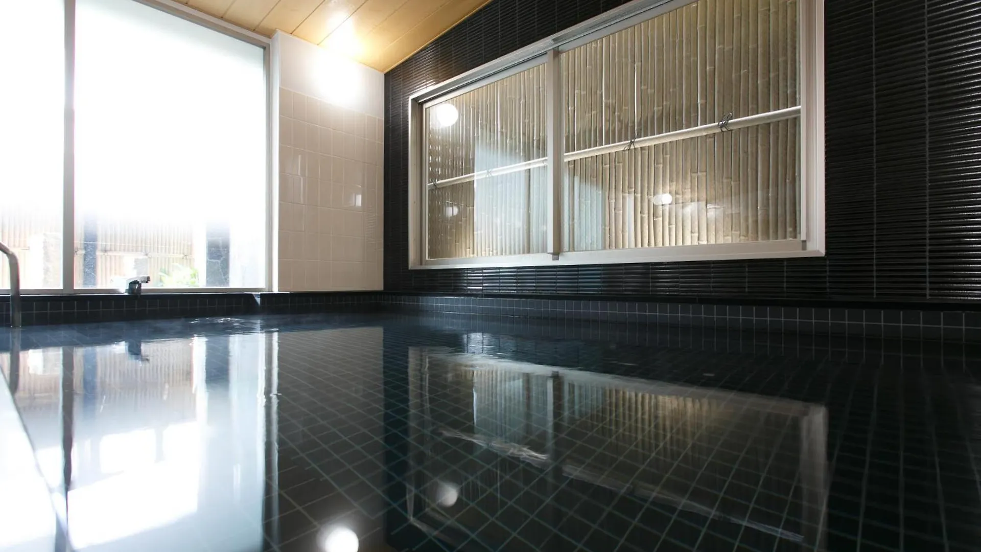 Osaka Corona Hotel